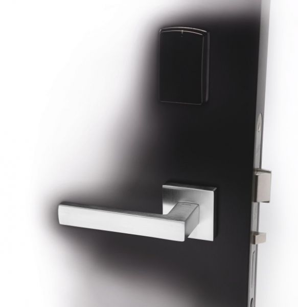 AElement_euro_planetQ_black_door